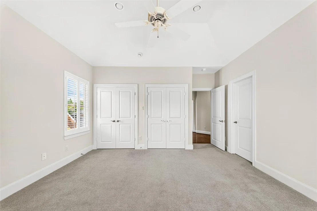 Photo of 5216 Locust Street