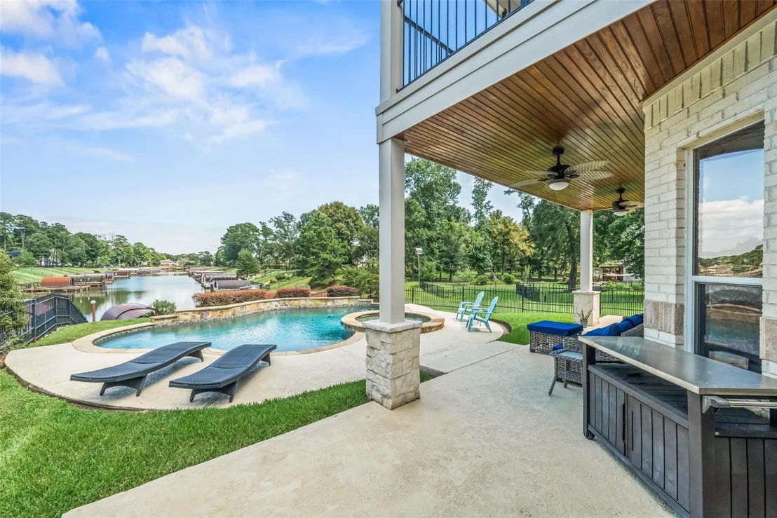 Photo of 18911 Mystic Point