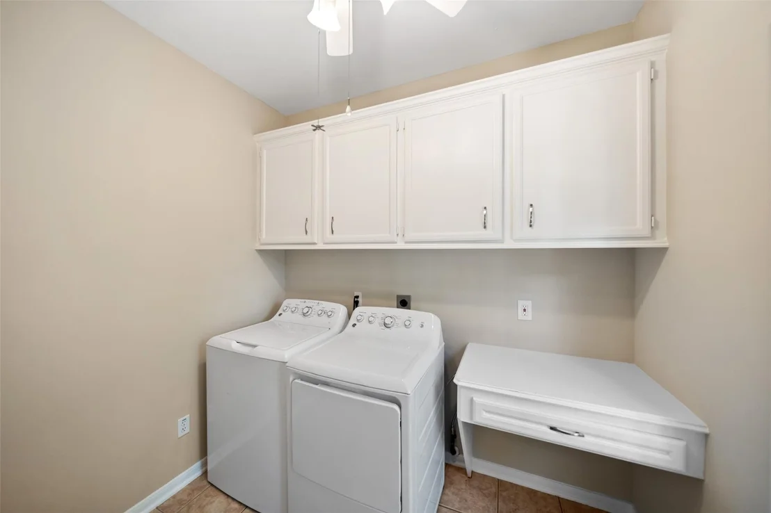 Photo of 2400 Hollowbrook Lane