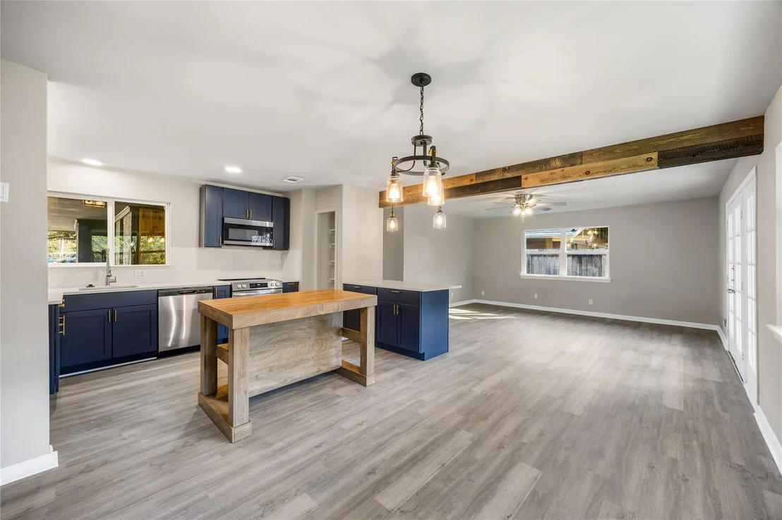 Photo of 11106 Huggins Drive