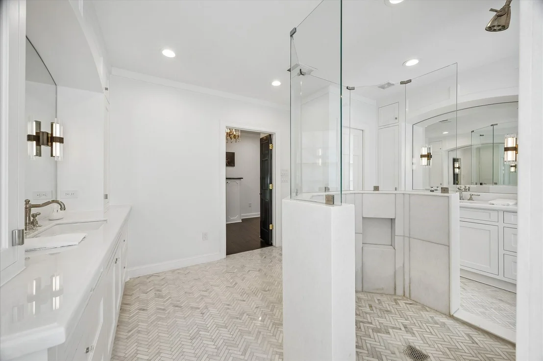 Photo of 2439 Stanmore Drive