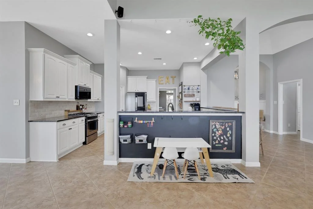 Photo of 7423 Shadow Terrace Lane