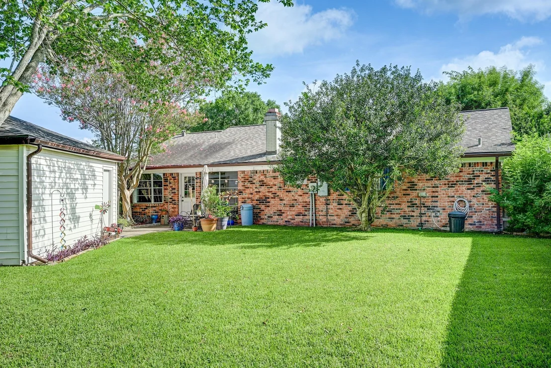 Photo of 12211 Plumpoint Drive