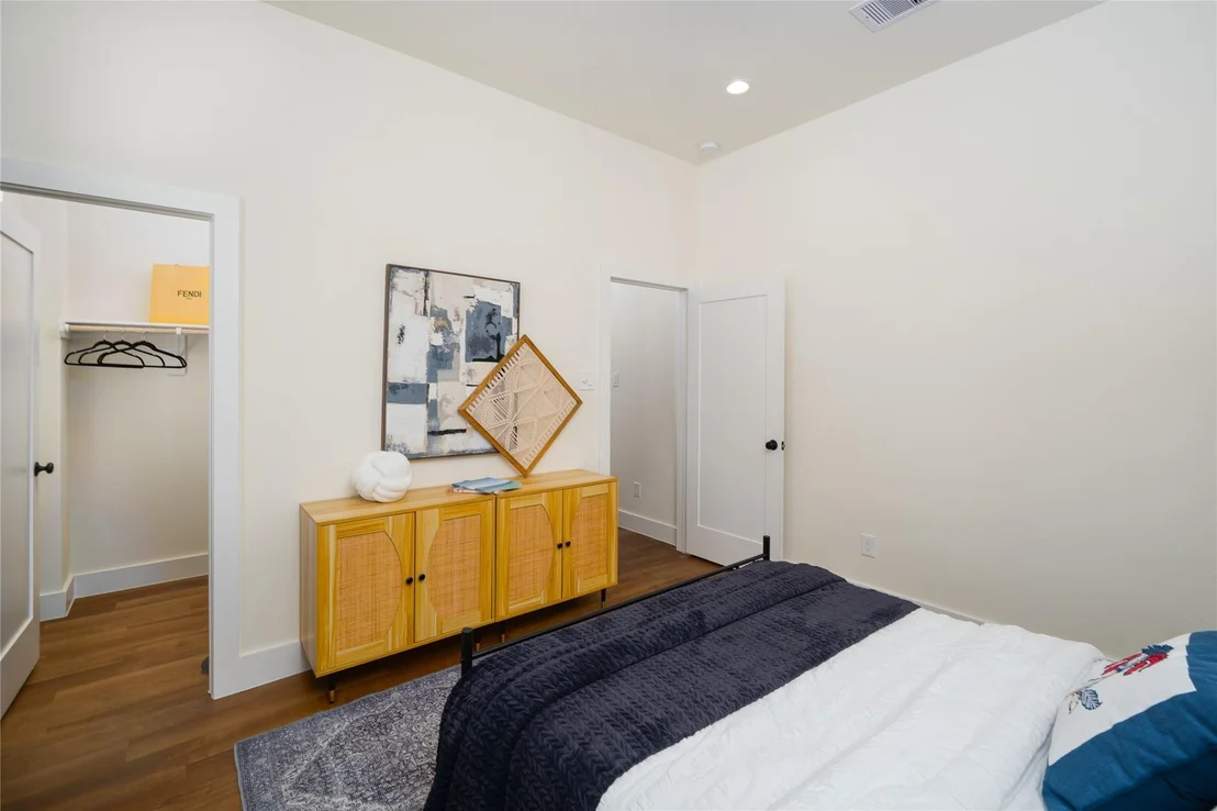 Photo of 8903 Knoll Branch Drive