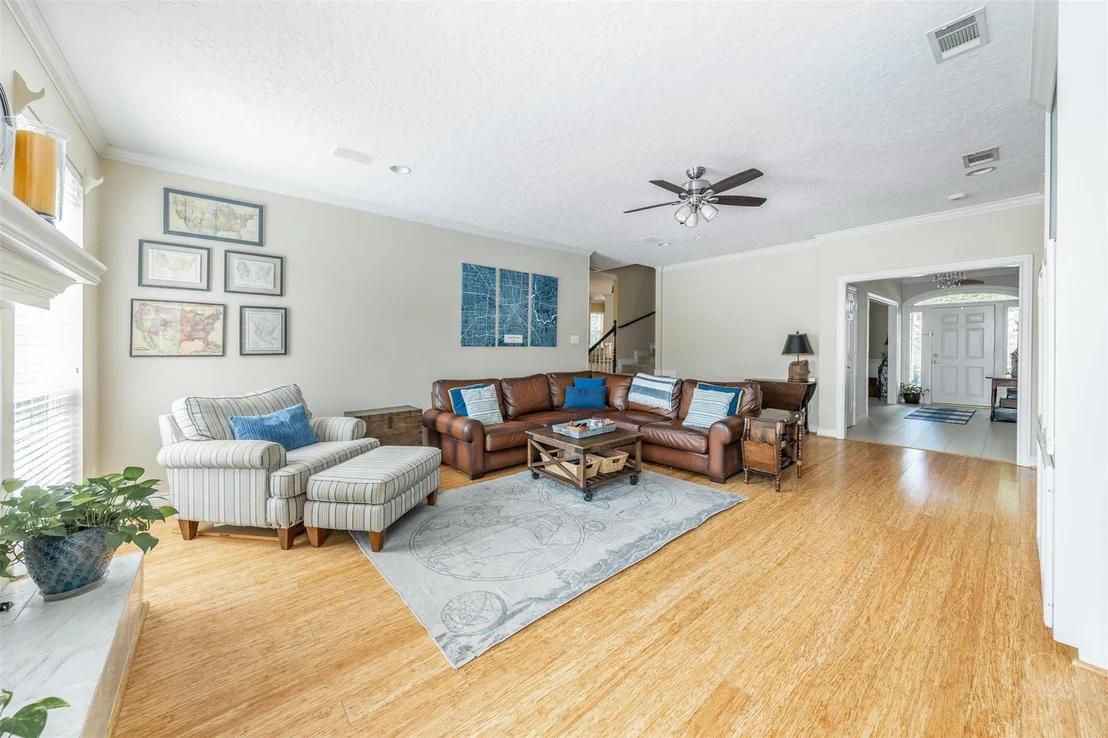 Photo of 1107 Flagmore Drive
