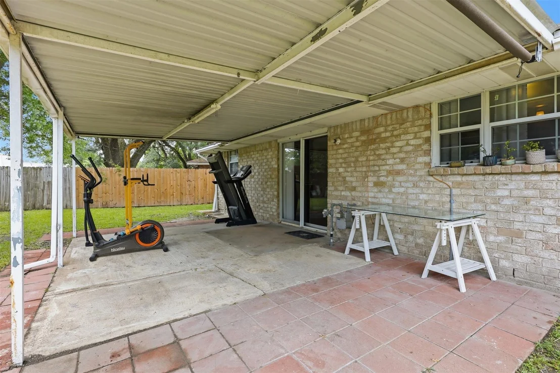 Photo of 8619 Ardley Circle