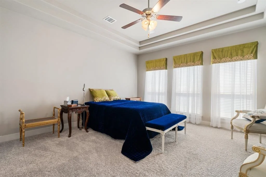 Photo of 320 Black Walnut Court