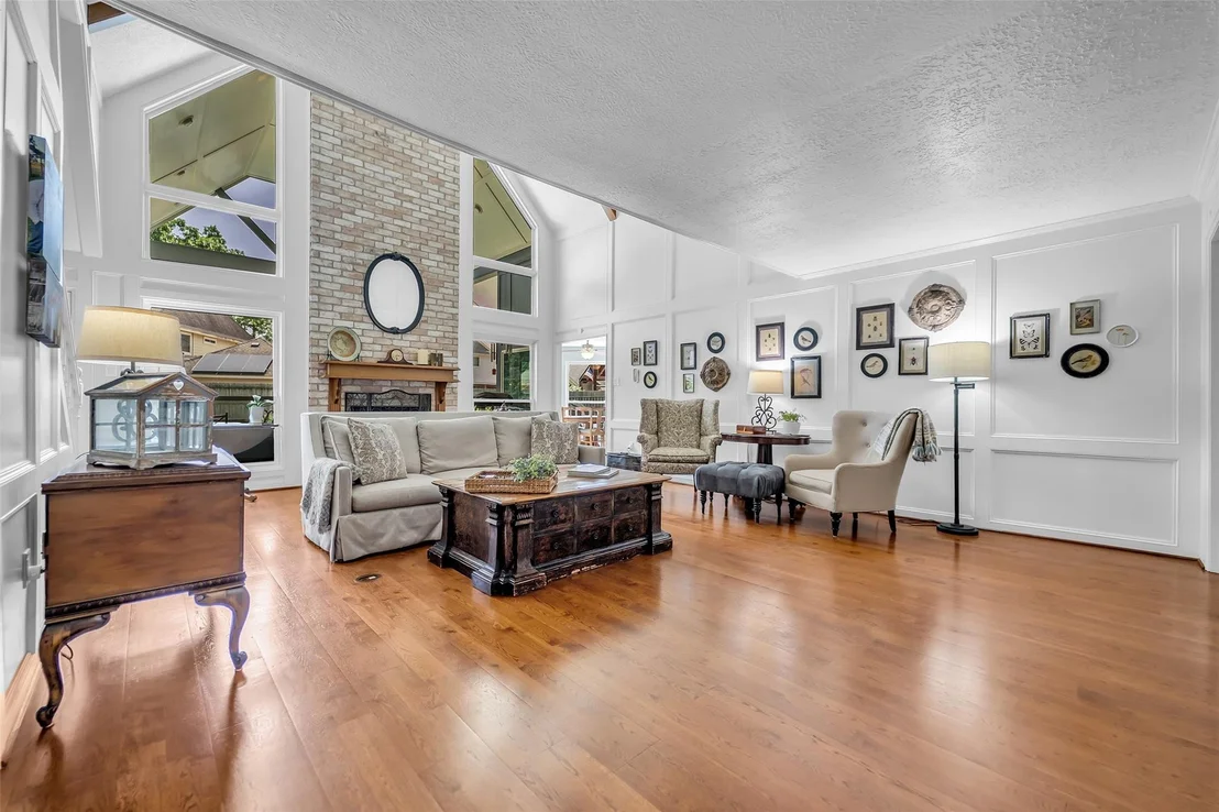 Photo of 8018 Northbridge Drive