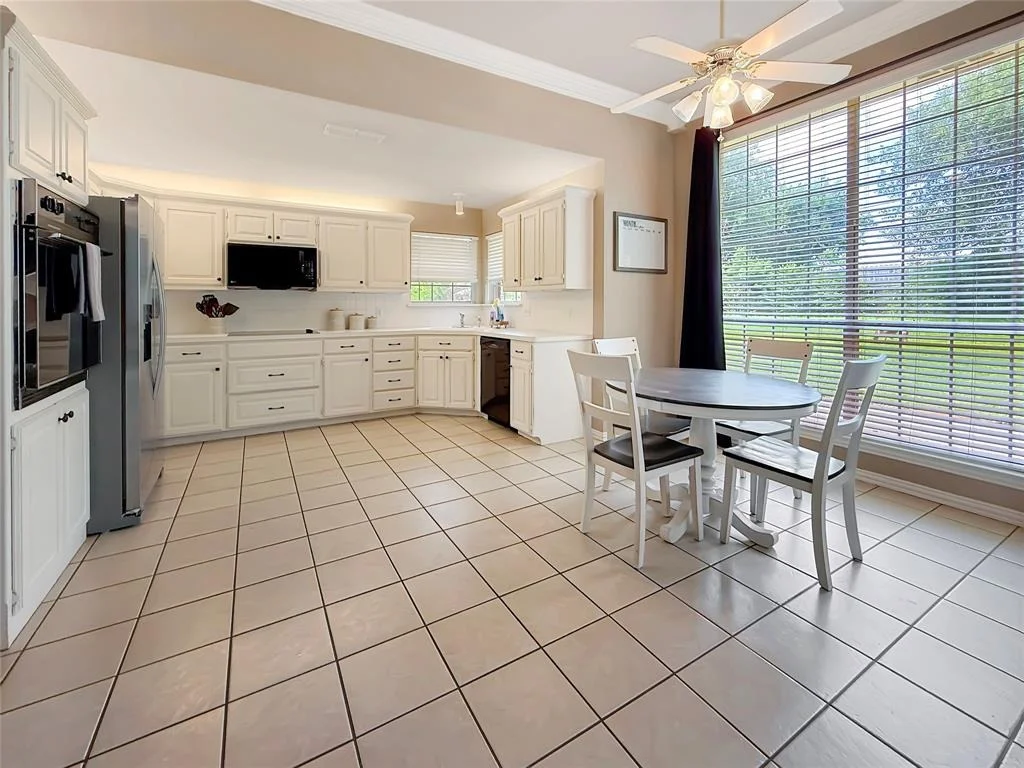 Photo of 261 Colonial Circle