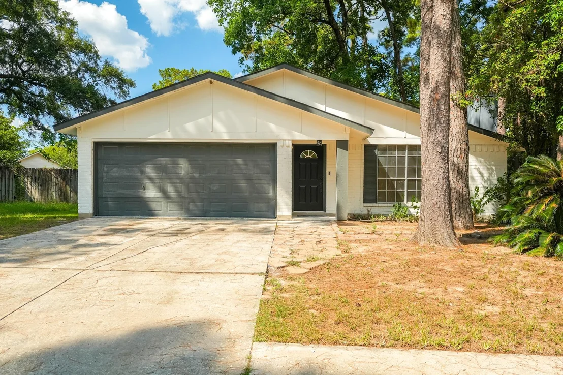 Photo of 5311 Oaklynn Drive