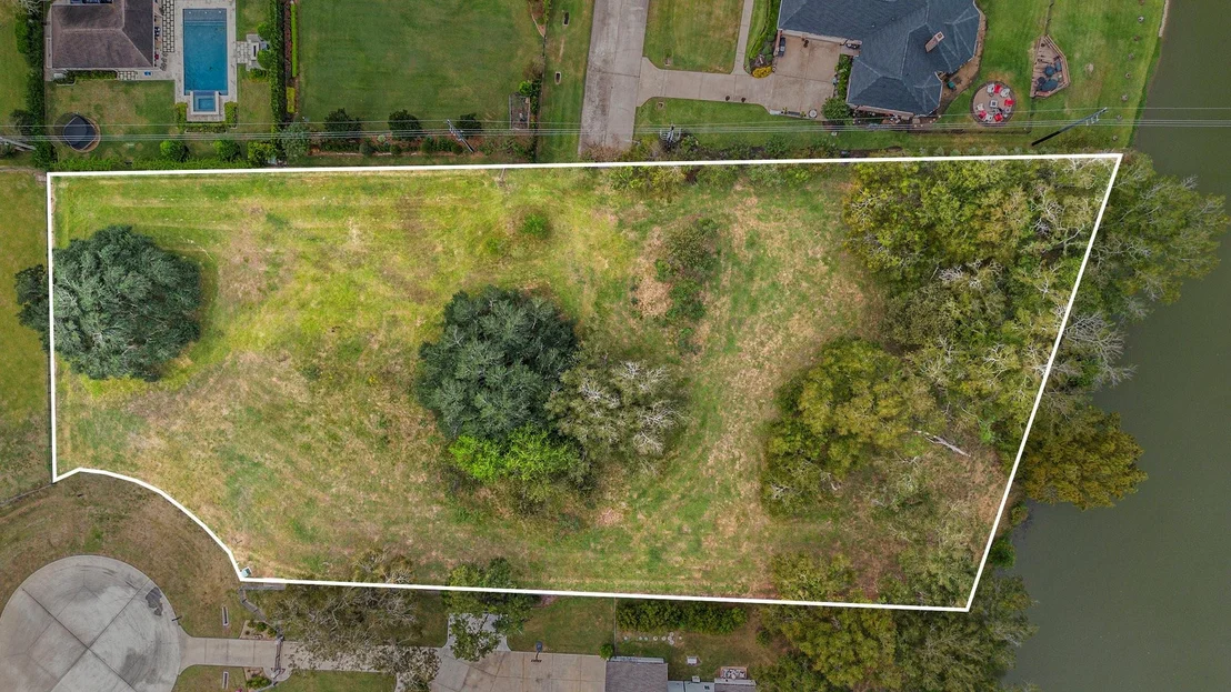 Photo of 30703 Riverlake Road