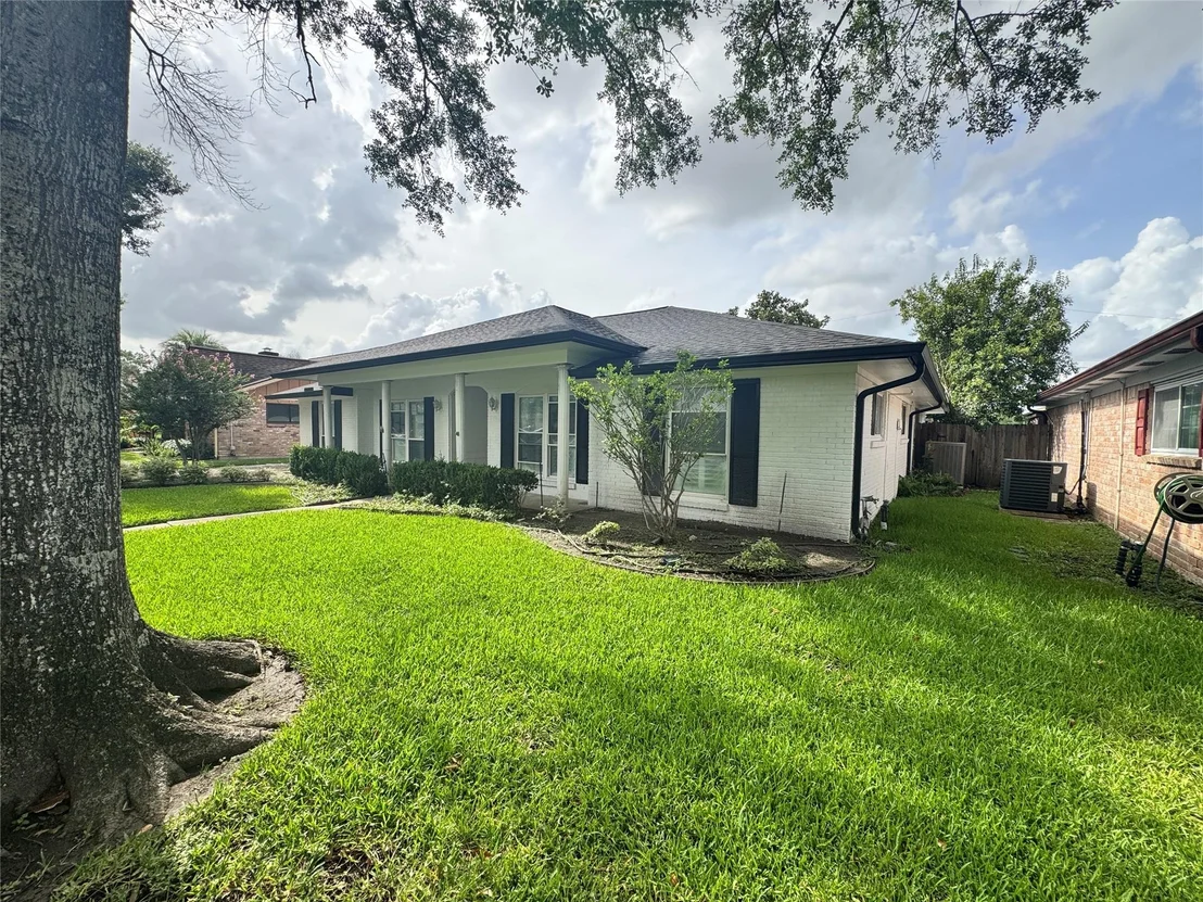 Photo of 7706 Braesview Lane