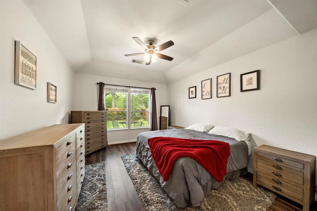 Photo of 15622 Clear Pointe Drive