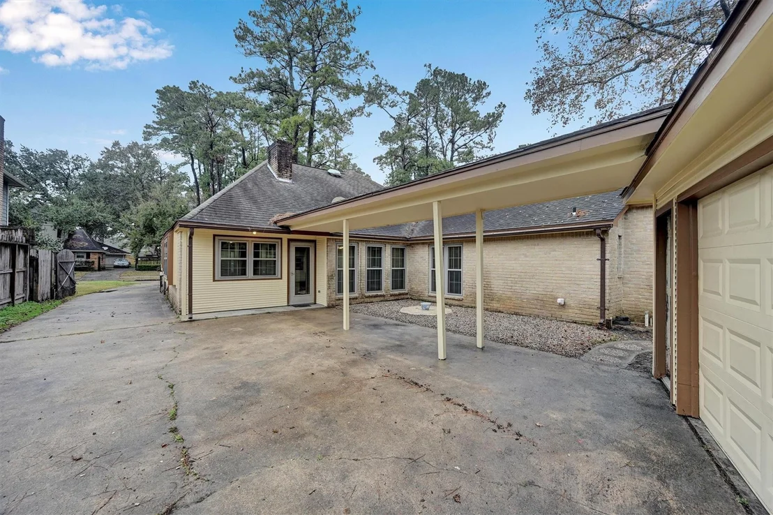 Photo of 7522 Live Oak Drive