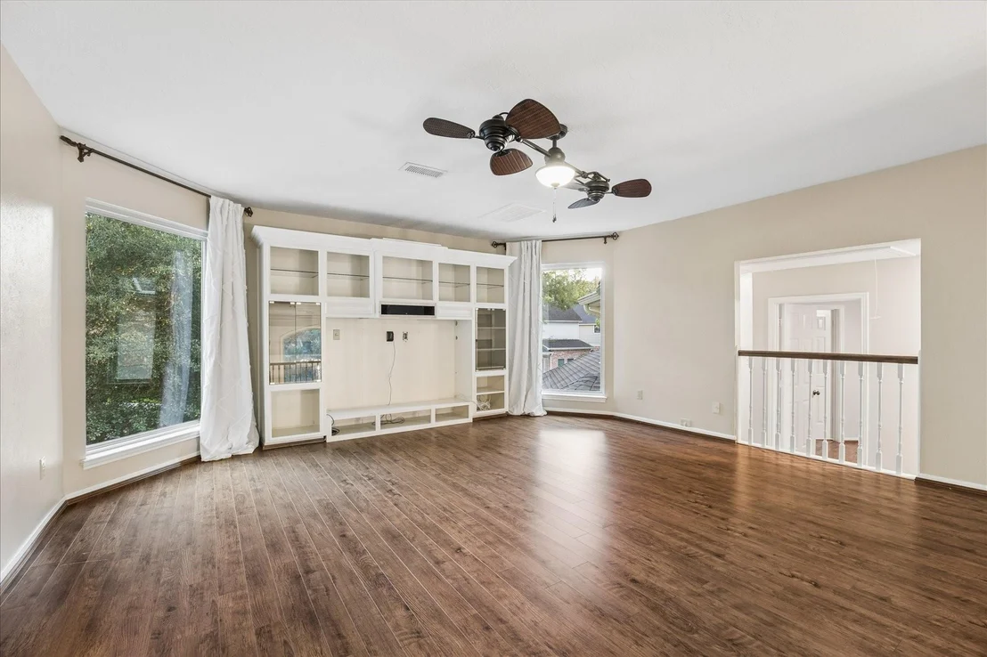 Photo of 44 Dovewood Place