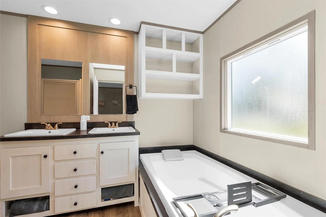 Photo of 622 Lake Shore Drive