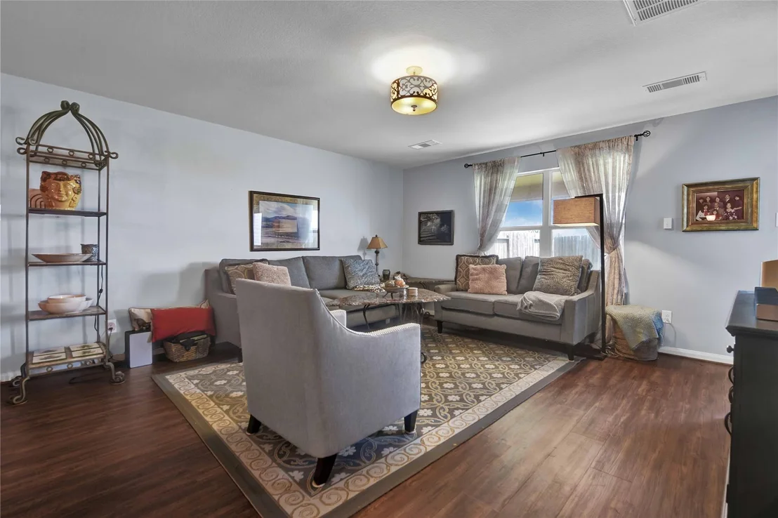 Photo of 1827 Garnet Breeze Drive