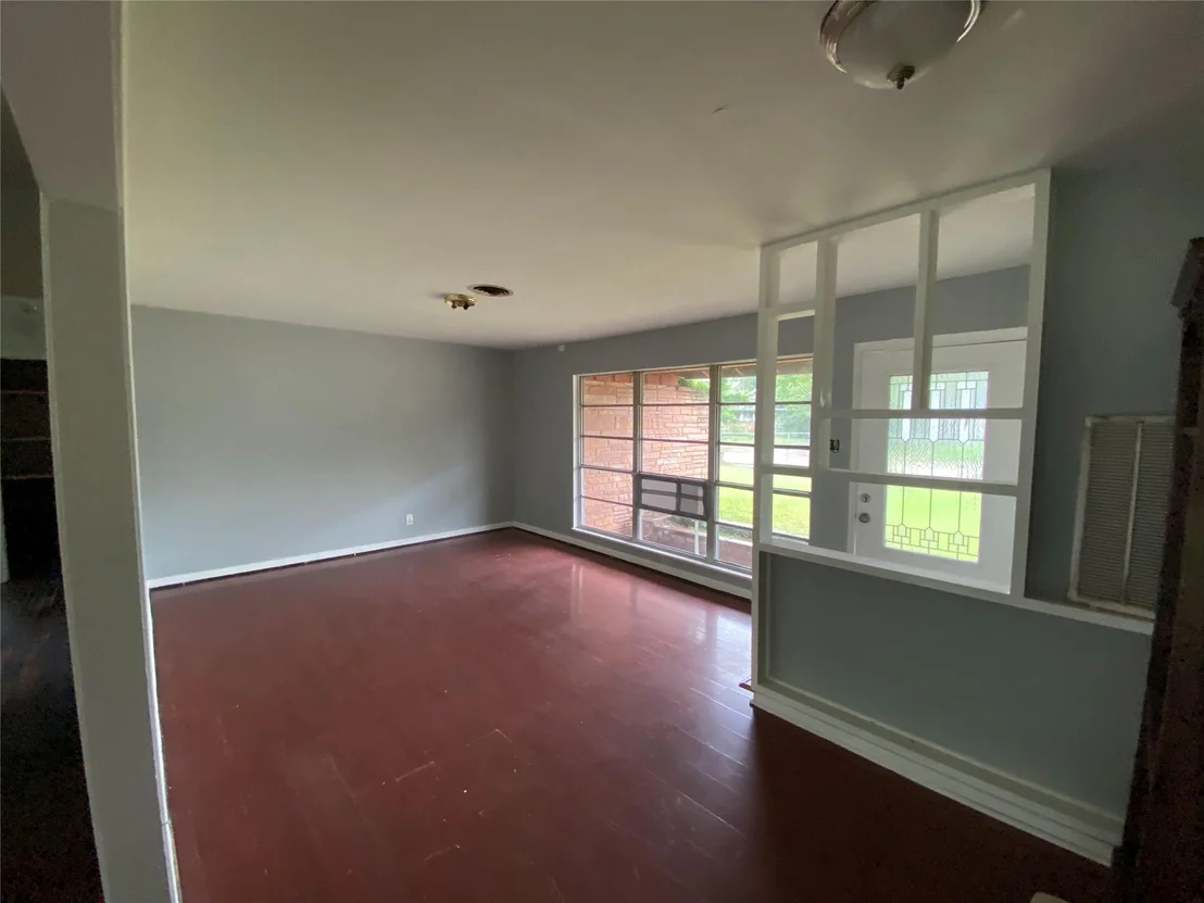 Photo of 5711 Thrush Drive