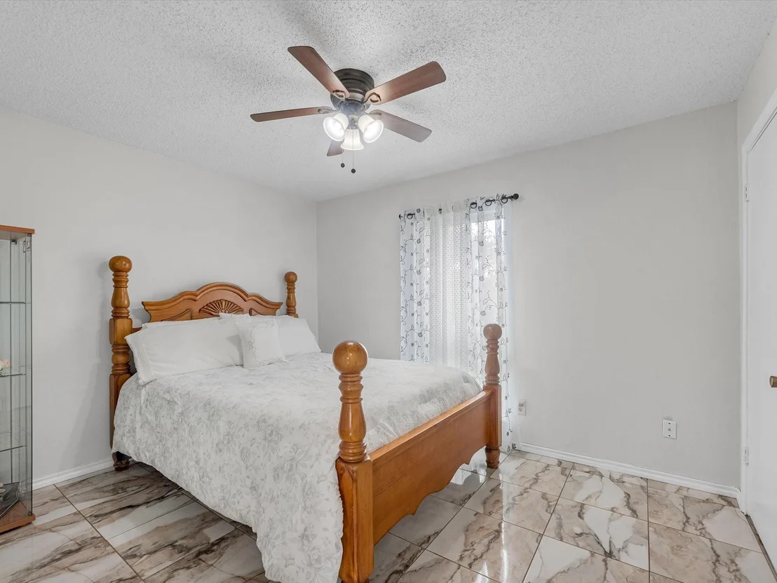 Photo of 15935 Dunman Lane