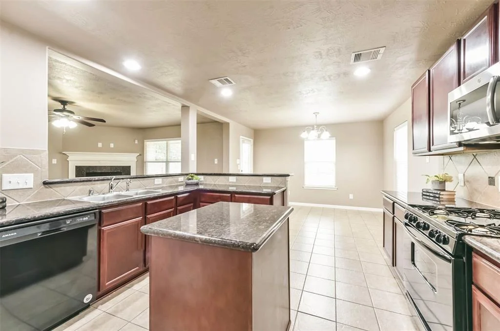 Photo of 1517 Glen Oaks Drive