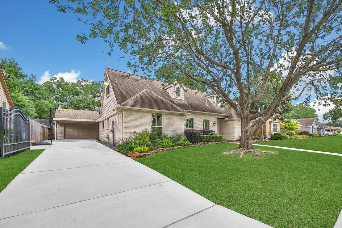Photo of 1034 Thornton Road