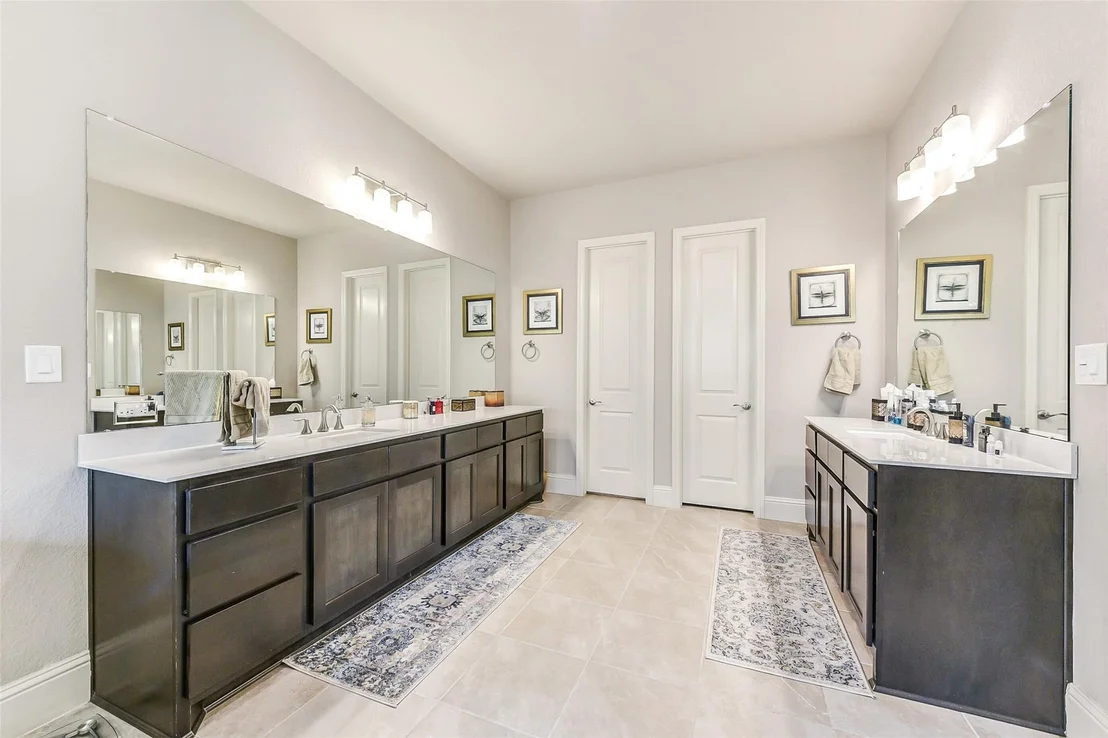 Photo of 7 Yellowstar Court