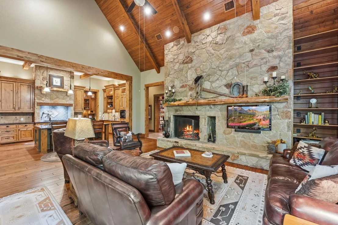 Photo of 6148 Waltons Point