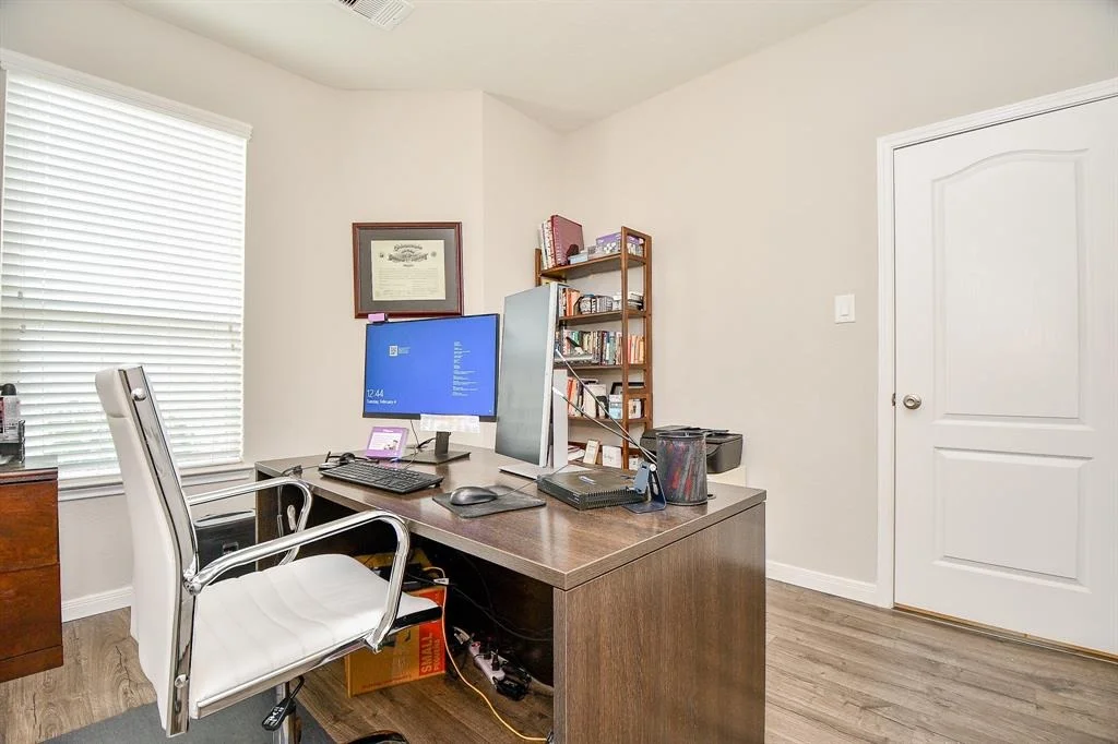 Photo of 6839 Knoll Spring Way