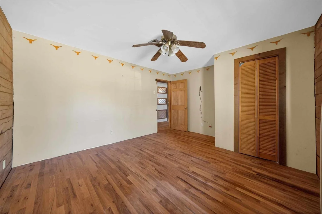 Photo of 18737 Saddleback Lane