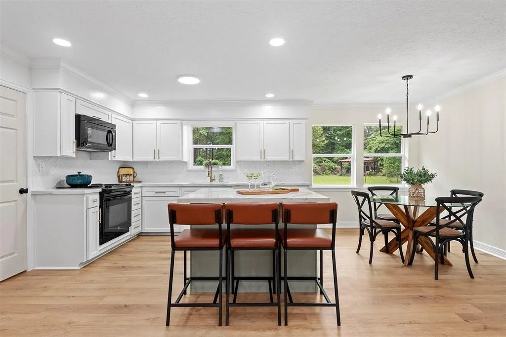 Photo of 3014 Inland Road