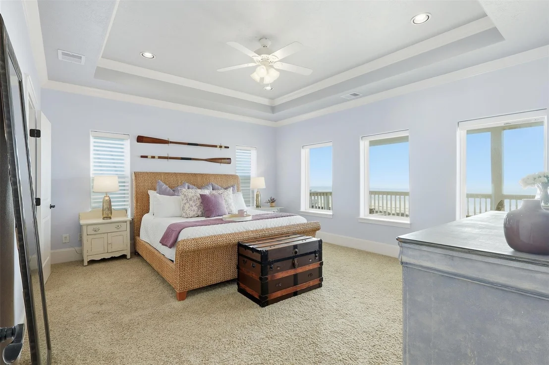 Photo of 11622 Beachside