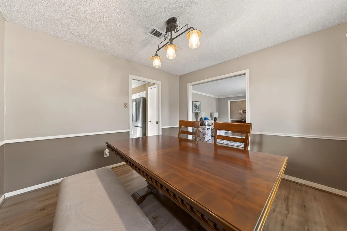 Photo of 5934 Theall Road