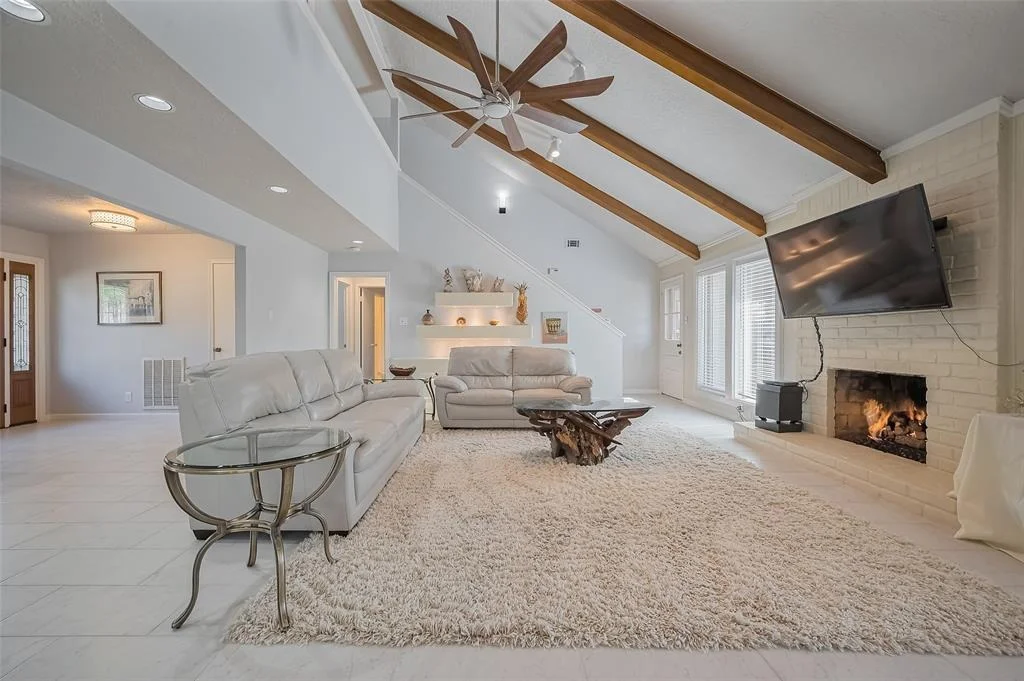 Photo of 16231 Southampton Drive