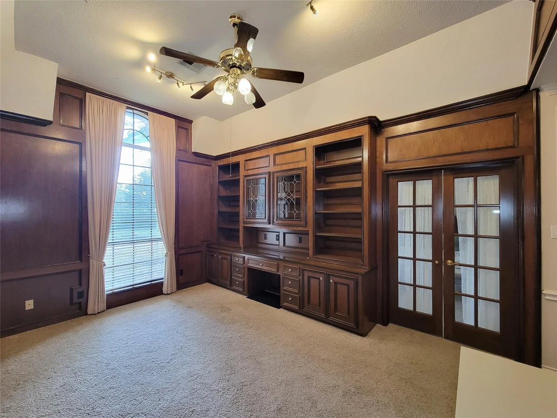 Photo of 5810 Glenmere Lane
