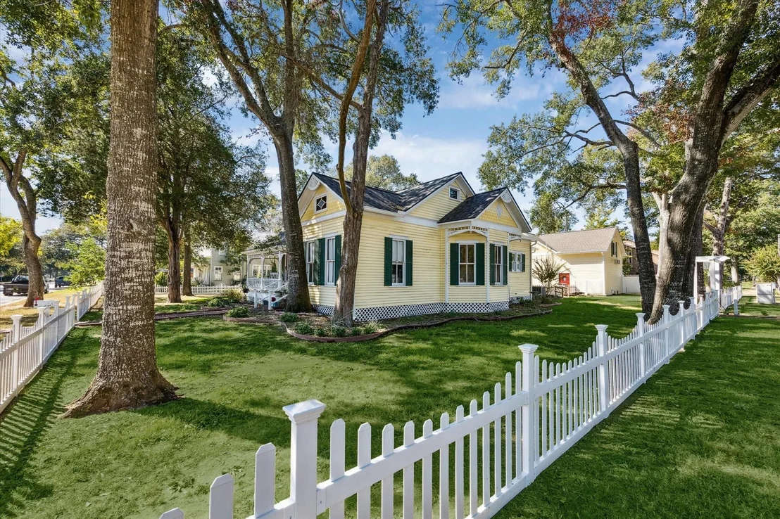 Photo of 305 Hardeman Street