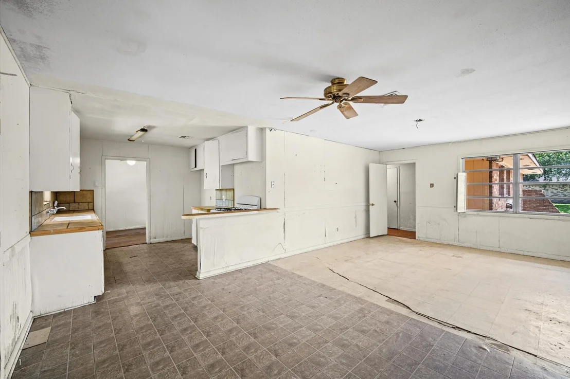 Photo of 9011 Sandpiper Drive