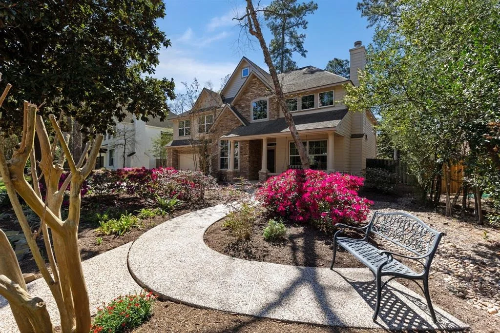 Photo of 14 S Piney Plains Circle