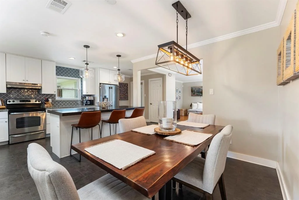 Photo of 523 Azaleadell Drive