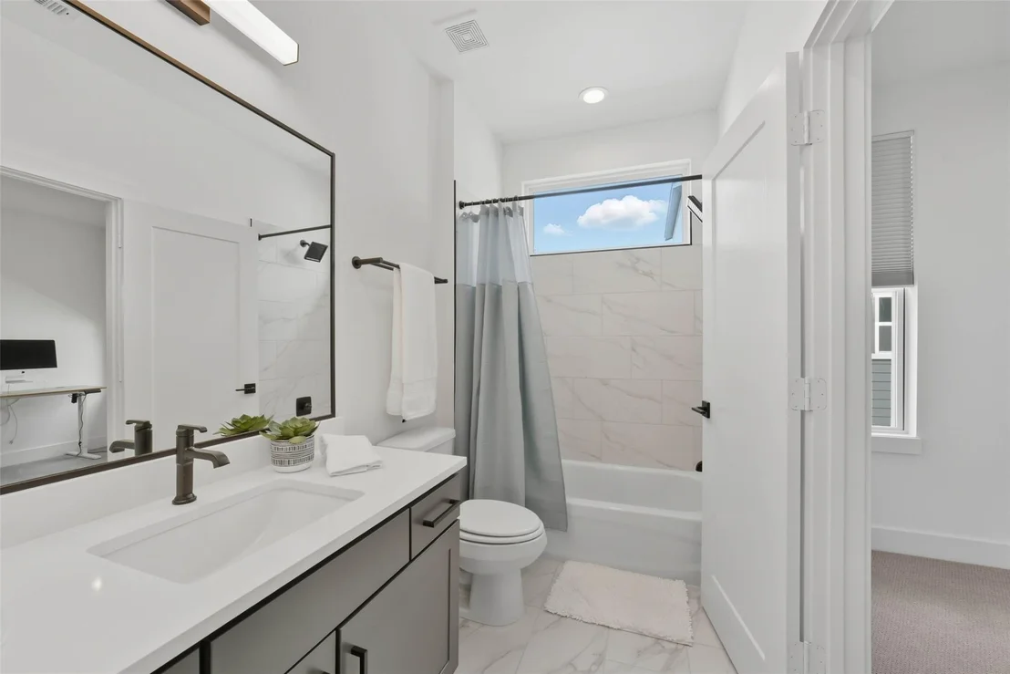 Photo of 3006 Lamar Street