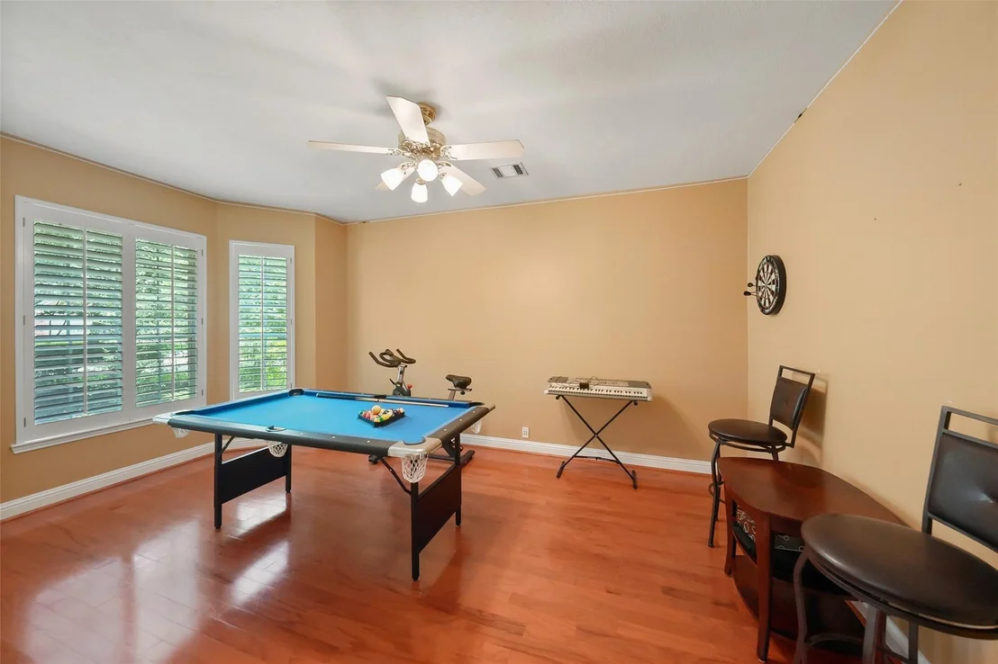 Photo of 49 N Greenvine Circle