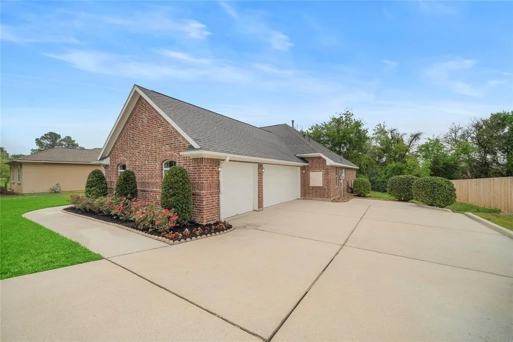 Photo of 186 Harley Drive