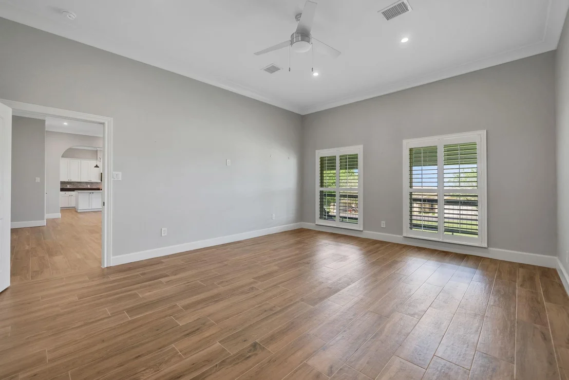 Photo of 930 Paradise Drive
