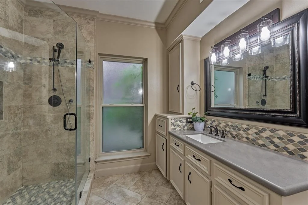 Photo of 24718 Creekview Drive