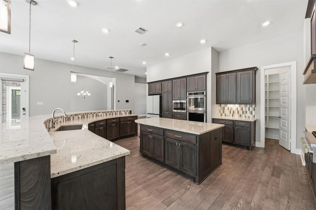 Photo of 4715 Lake Crest Drive