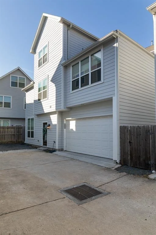 Photo of 615 Link Road