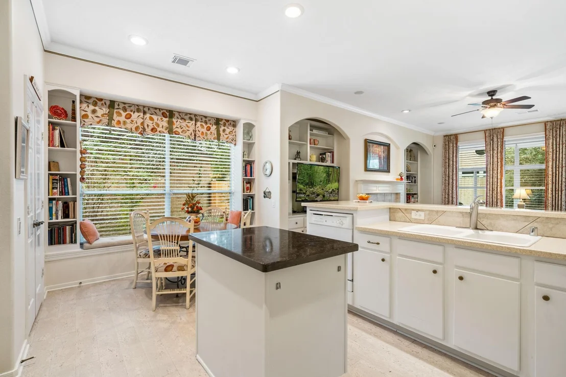 Photo of 30 W Windsor Hills Circle