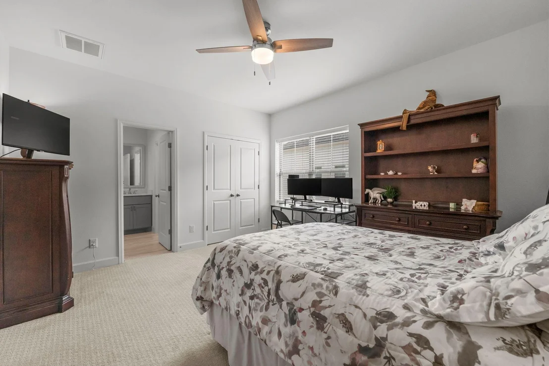 Photo of 25213 Liberty Mill Drive