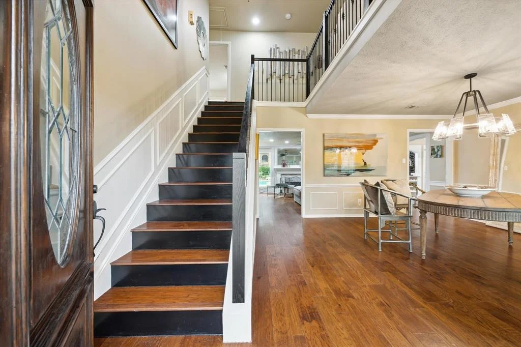 Photo of 15927 Meadowside Drive