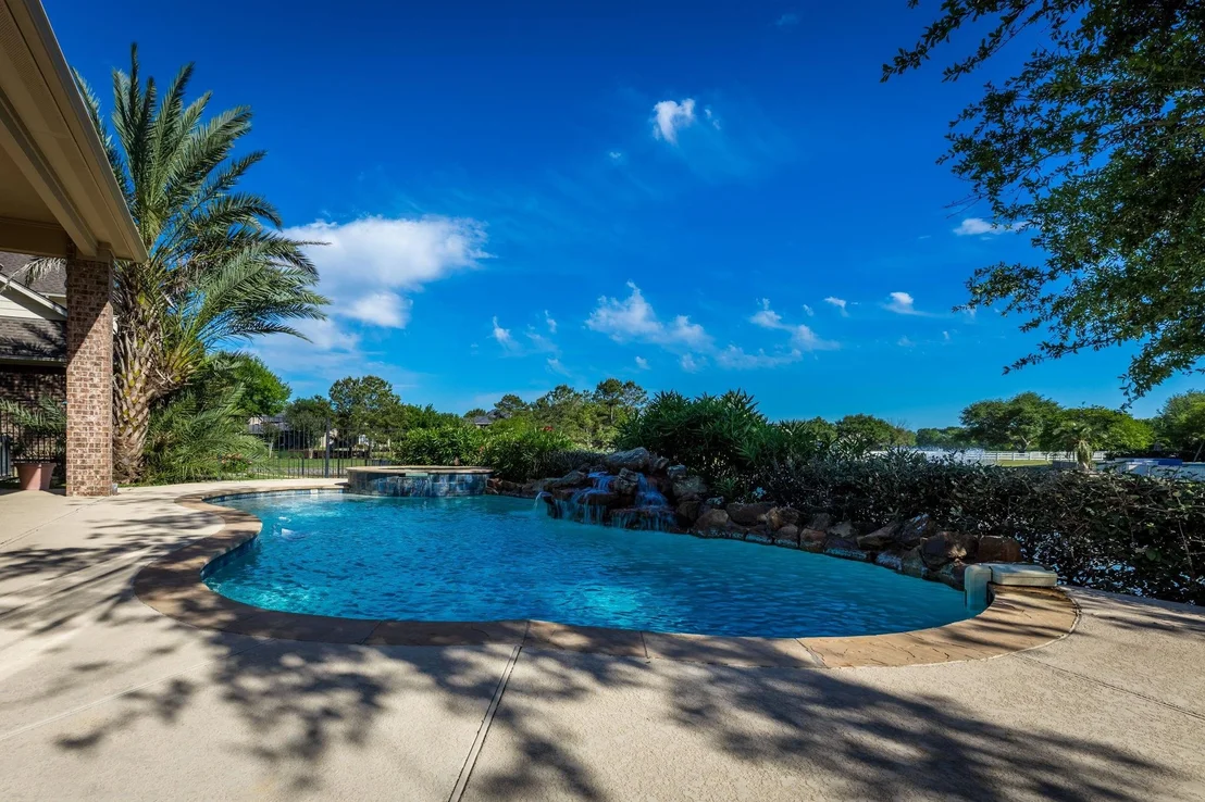 Photo of 8411 Middle Canyon Road