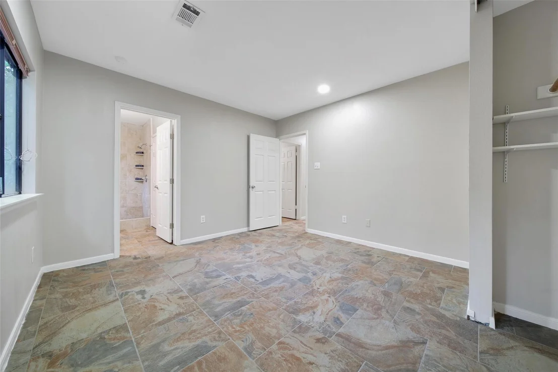 Photo of 34 W Trace Creek Drive
